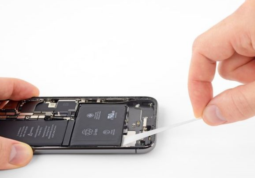 秦淮区苹果11换电池维修点分享苹果11有必要换原装电池吗